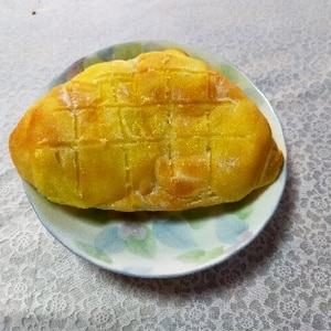 １個分☆薩摩芋餡入りメロンパン